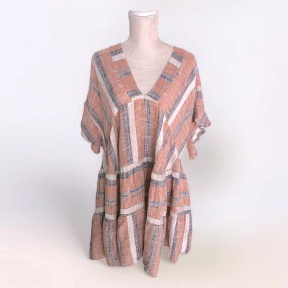 Lulu’s Linen Cover Up - Picture 2 of 9